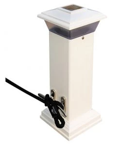 DOCK EDGE CleatLite™ Solar Dock Light with Cleat
