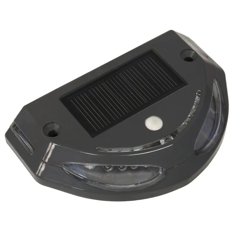 TAYLOR MADE Solar LED 3-Color Dock Light 1 TAYLOR MADE Solar LED 3-Color Dock Light