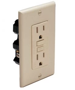 MARINCO GFCI Duplex Outlet